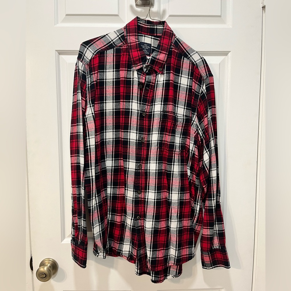 Men’s Flannel Button Up